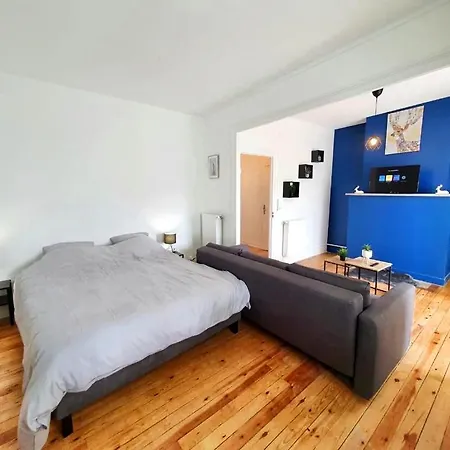 Du Port Apartment