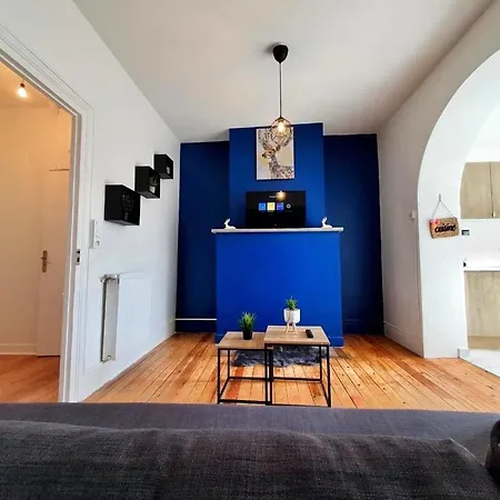 Du Port Apartment